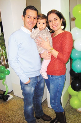 Carlos Eduardo (Cadu) Barcelos-Andrezza: pais da Maria (e amanhã nasce o Pedro)